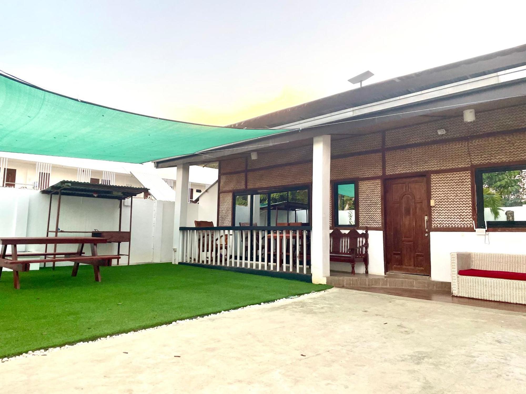 Mayumi Lodge Puerto Princesa Exterior photo